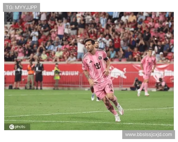 打卡下班！梅西第58分钟被苏牙换下此役上演精彩一条龙传射建功